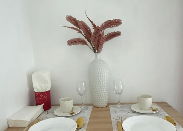 Budget Sweet Escape At San Marino Residences 호텔 세부