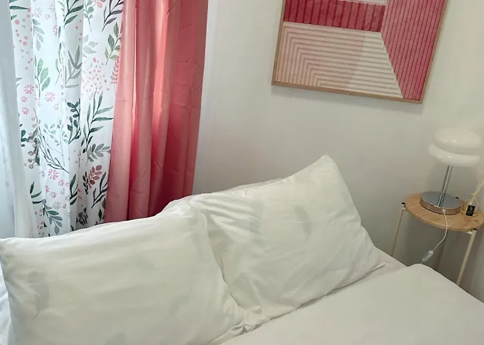 호텔 Budget Sweet Escape At San Marino Residences 세부